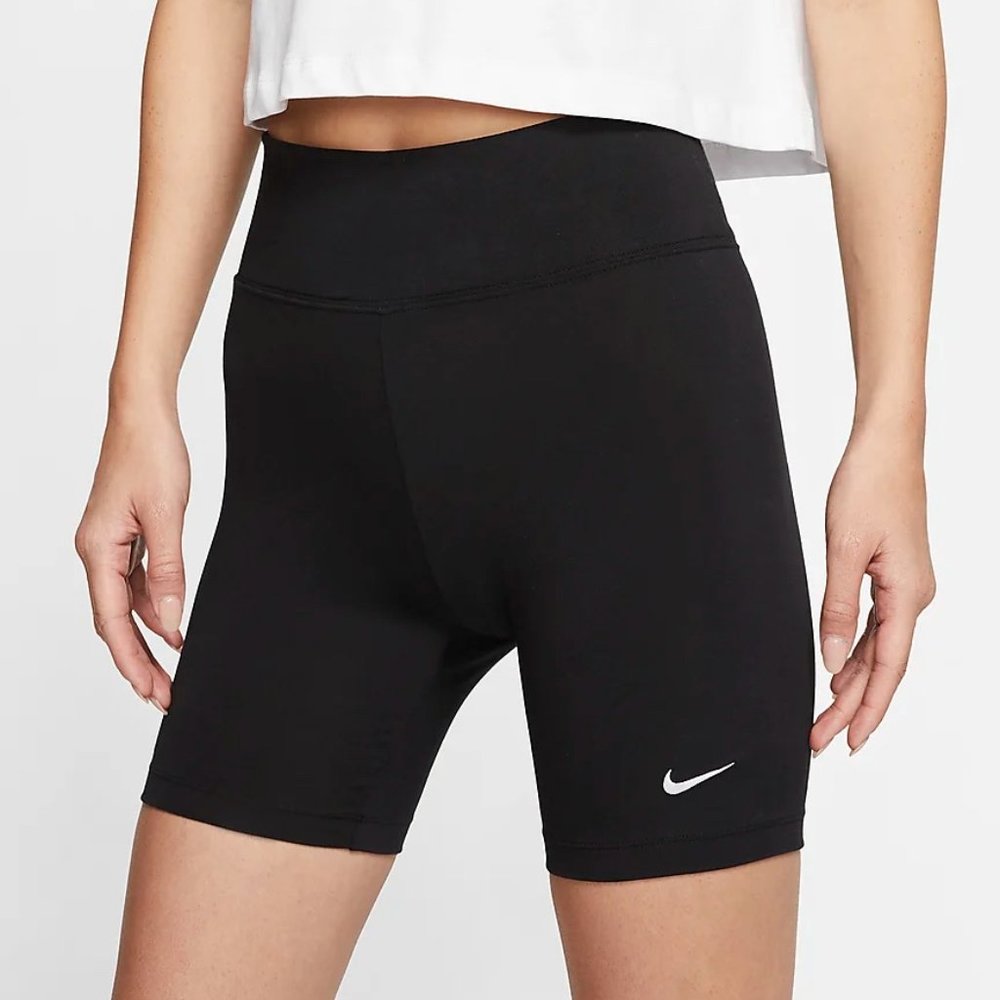 Nike Sportswear Leg-A-See Bike Short - Black